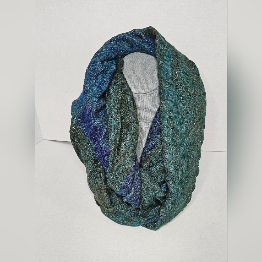 [Target] Women's Infinity Scarf 🦚 Peacock Coloring 🦚 - Picture 6 of 15